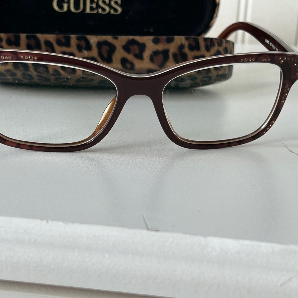 Guess Brown Rectangular Glasses With Leopard Print - image 4